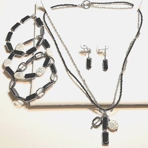 Howlite Gemstone & Glass Bead Jewelry Set